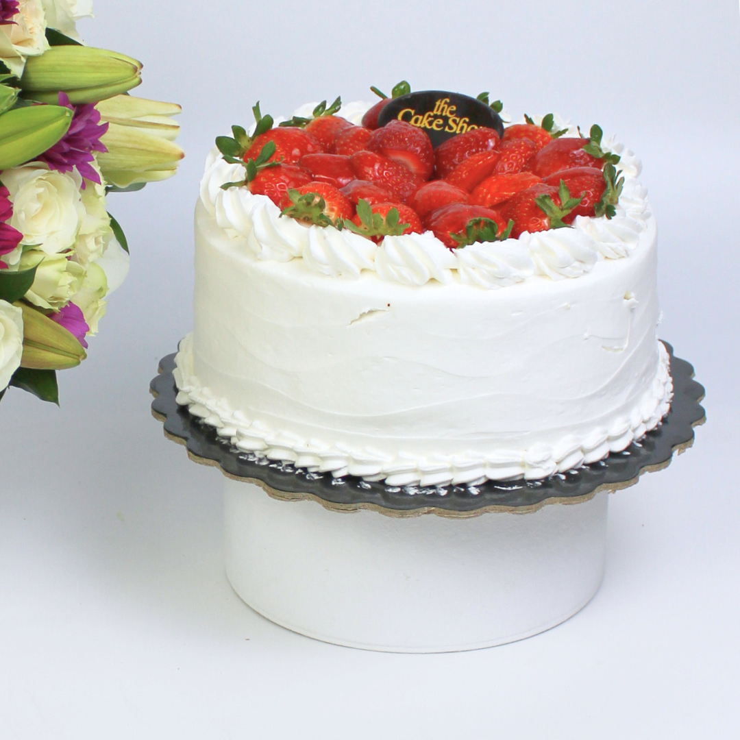 Strawberry Cake + Flowers