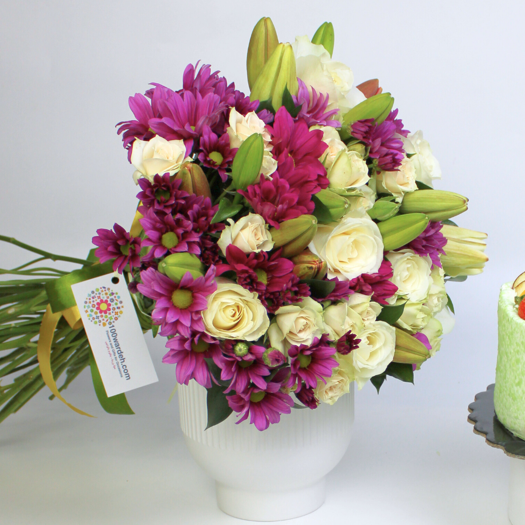 Fruit Cake + Flowers bundle (Cake shop)