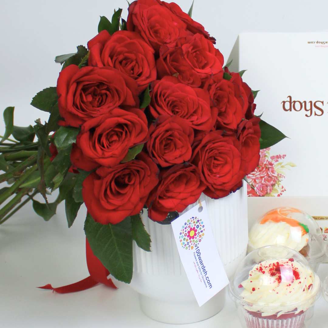 Red Roses + Cupcake bundle (Cake Shop)