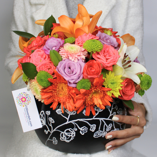 Black Pot Colorful Arrangement